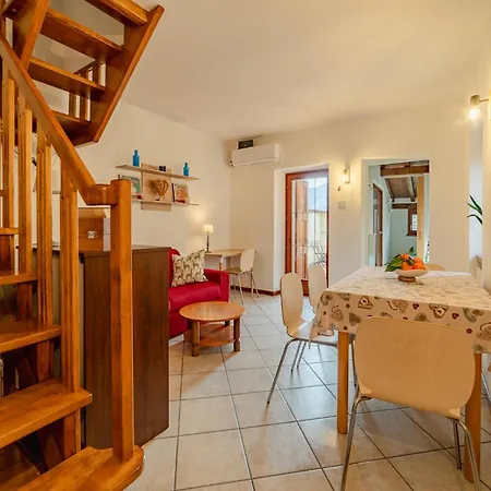 Casa vacanze Valya By Gardadoma